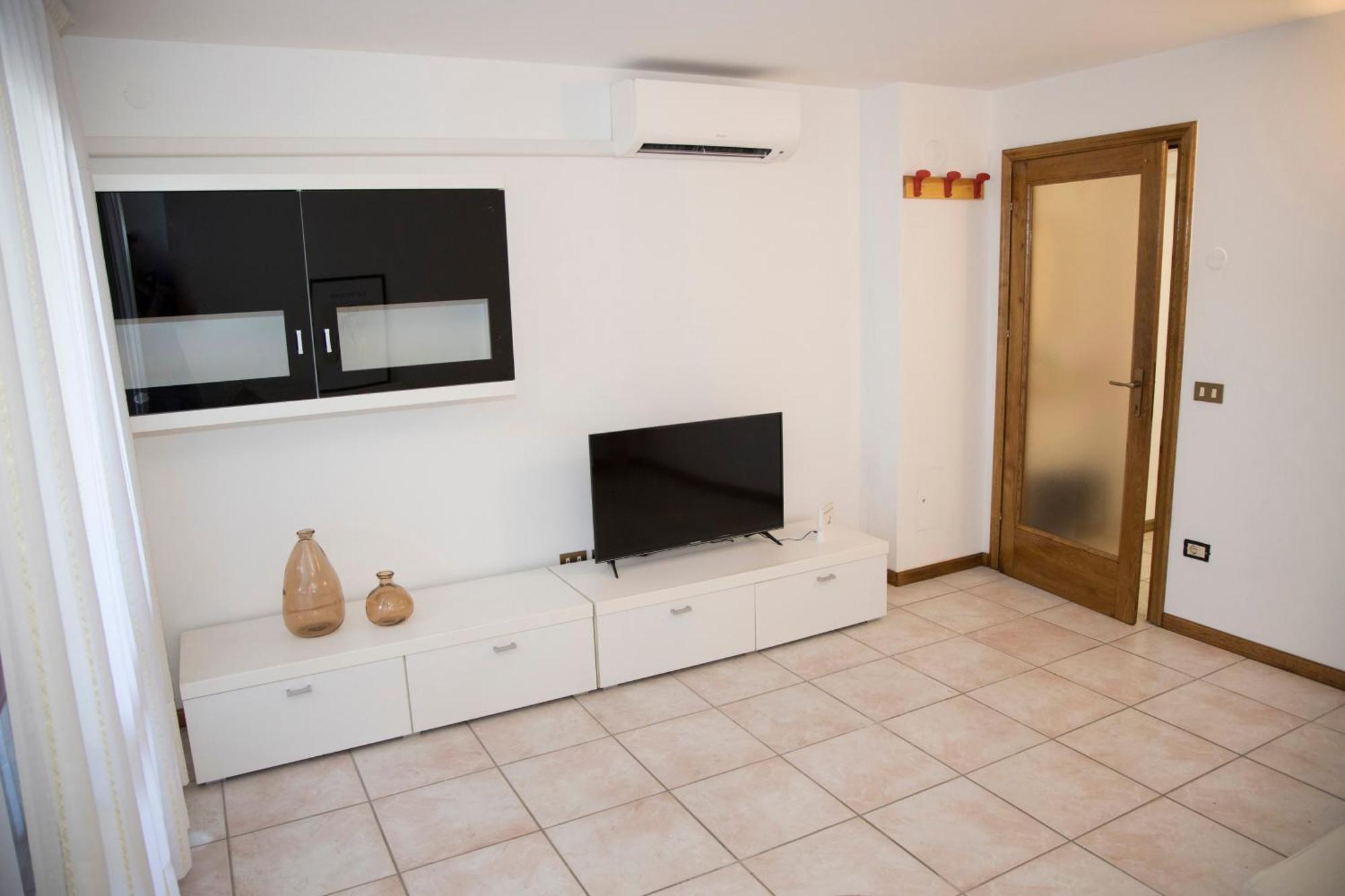 Sanda Porec Bagian luar foto